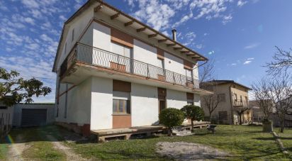 Town house 12 rooms of 320 m² in Cingoli (62011)