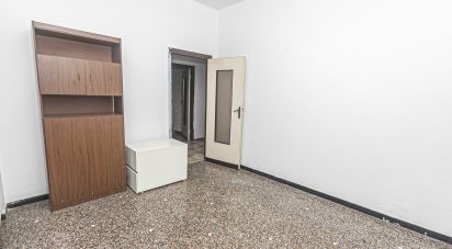 Four-room apartment of 100 m² in Genova (16149)