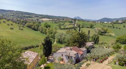 Country house 5 rooms of 180 m² in Cingoli (62011)