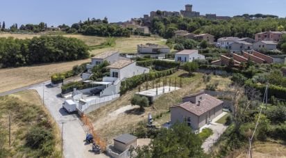 Terreno di 871 m² in Offagna (60020)
