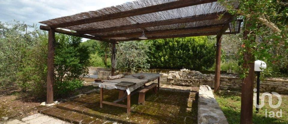 Villa storica 9 locali di 250 m² in Montefiore dell'Aso (63062)