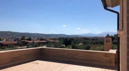 Casa indipendente / Villa 15 locali di 384 m² in Monteprandone (63076)