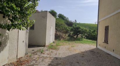 Casa indipendente 13 locali di 158 m² in Atri (64032)