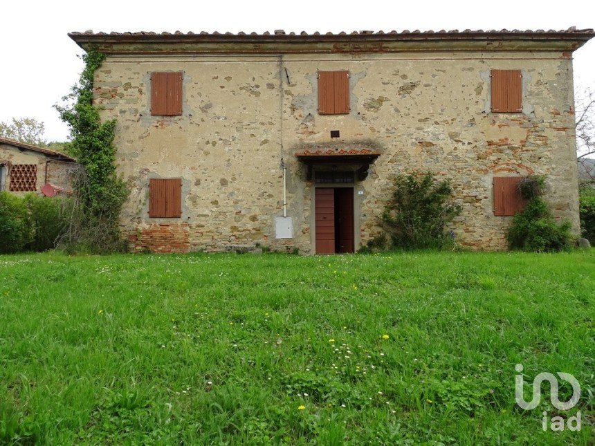 Town house 26 rooms of 830 m² in Castelfranco di Sopra (52020)