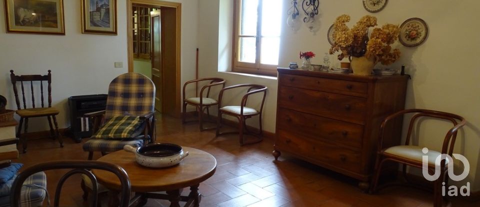 Casa indipendente 26 locali di 830 m² in Castelfranco di Sopra (52020)