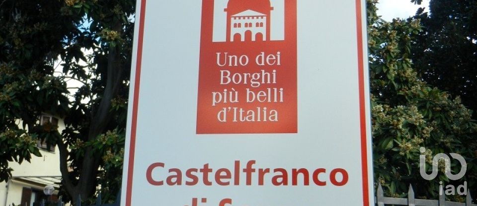 Casa indipendente 26 locali di 830 m² in Castelfranco di Sopra (52020)