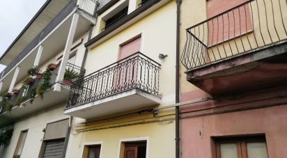 House 4 rooms of 120 m² in Francica (89851)
