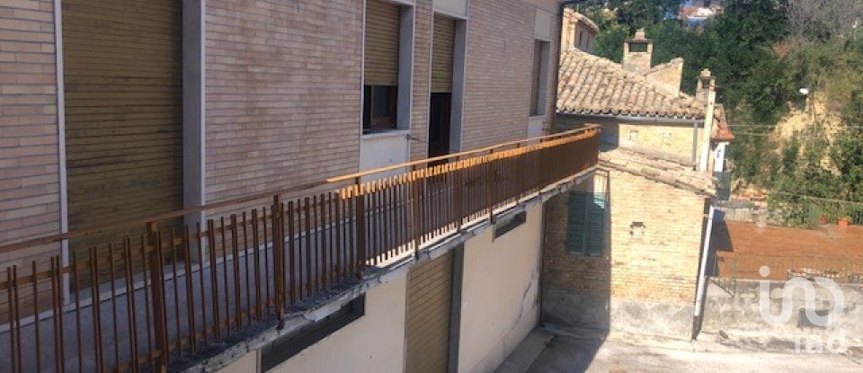 Block of flats in Bellante (64020) of 1,180 m²