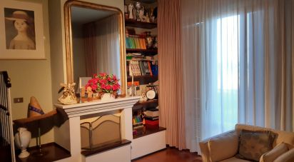 Town house 15 rooms of 650 sq m in Ancona (60131)