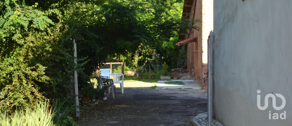 Casa 10 locali di 393 m² in Asti (14010)