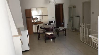 Apartment 7 rooms of 70 sq m in Cocullo (67030)