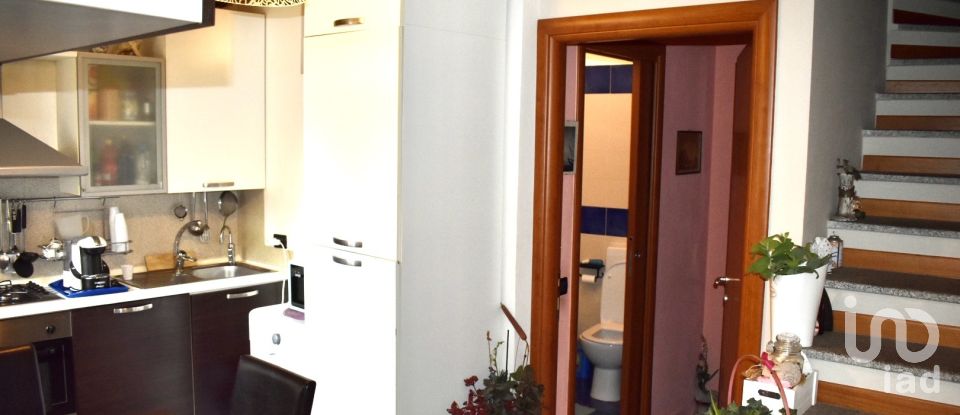 Four-room apartment of 115 m² in Borgomanero (28021)