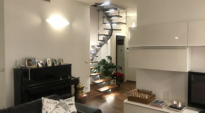 Appartamento 9 locali di 250 m² a Torino (10141)