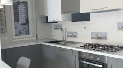 Two-room apartment of 52 m² in Cosenza (87100)