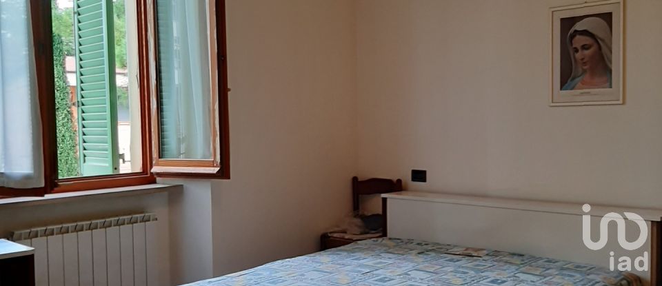 Four-room apartment of 83 sq m in Foligno (06034)
