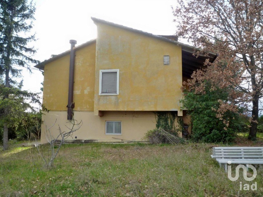 Town house 15 rooms of 400 m² in Jesi (60035)