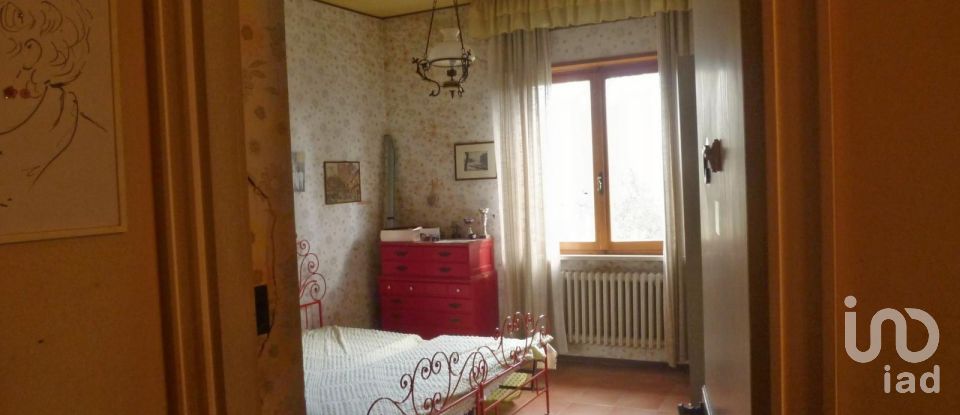 Town house 15 rooms of 400 m² in Jesi (60035)