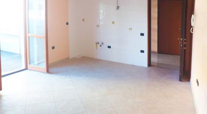 Quadrilocale di 119 m² a Bellante (64020)