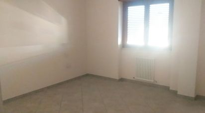 Quadrilocale di 119 m² a Bellante (64020)