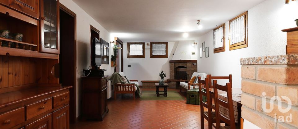 Casa indipendente 12 locali di 350 m² in Noventa Padovana (35027)