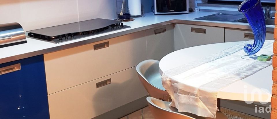 Casa indipendente / Villa 14 locali di 230 m² in Mosciano Sant'Angelo (64023)