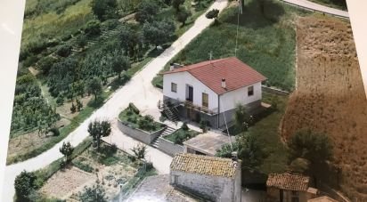 Country house 7 rooms of 128 m² in Mergo (60030)