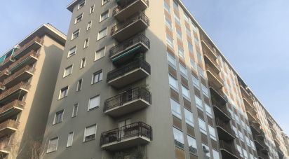 Three-room apartment of 55 sq m in Torino (10141)