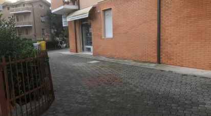 Negozio / locale commerciale di 59 m² in Senigallia (60019)