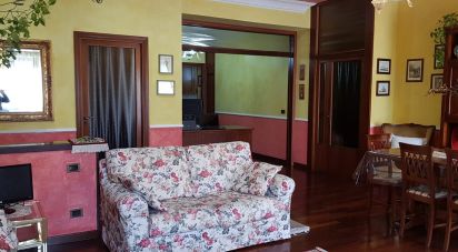 Three-room apartment of 162 m² in Fabriano (60044)