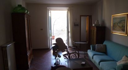 Four-room apartment of 140 m² in Jesi (60035)