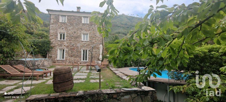 Casa indipendente 5 locali di 162 m² in Levanto (19015)