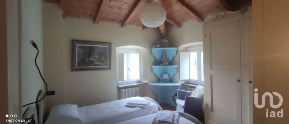 Town house 5 rooms of 162 m² in Levanto (19015)