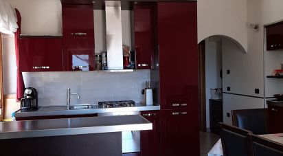 Villa Bifamiliare 7 locali di 120 m² a Nocera Umbra (06025)