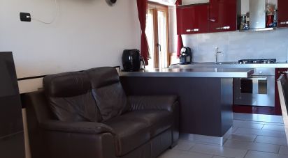 Villa Bifamiliare 7 locali di 120 m² a Nocera Umbra (06025)