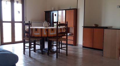 Apartment 5 rooms of 120 sq m in Nocera Umbra (06025)