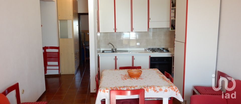 Two-room apartment of 50 sq m in Fermo (63900)
