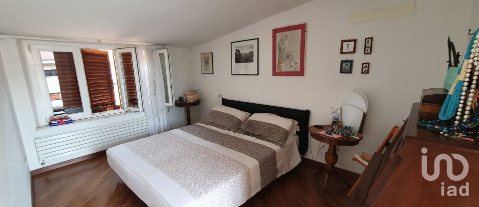Appartamento 5 locali di 150 m² a Ancona (60121)