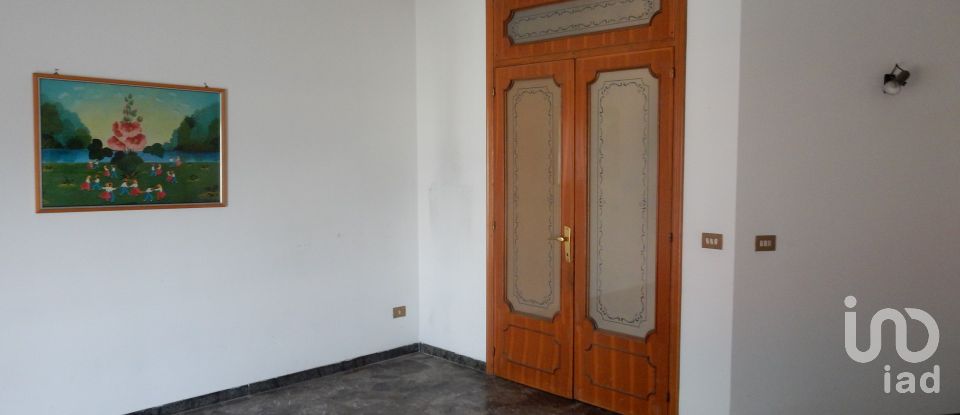 Apartment 7 rooms of 145 sq m in Porto San Giorgio (63822)