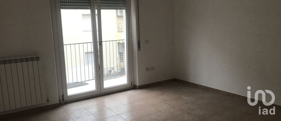 Appartamento 6 locali di 90 m² a Porto San Giorgio (63822)