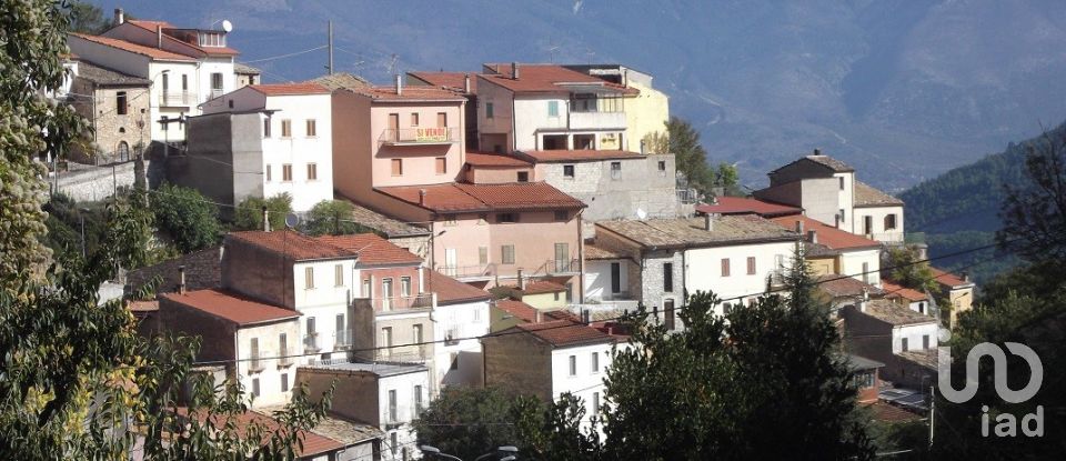 House/villa 4 rooms of 70 sq m in Prezza (67030)