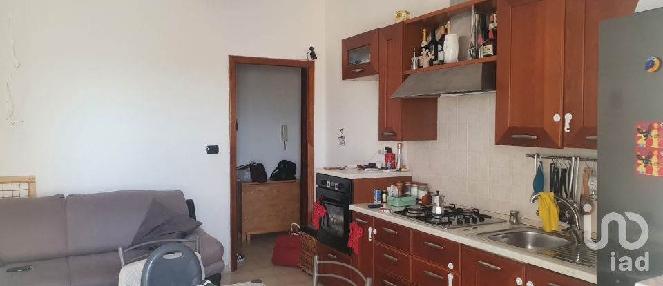 Four-room apartment of 100 sq m in Napoli (80126)