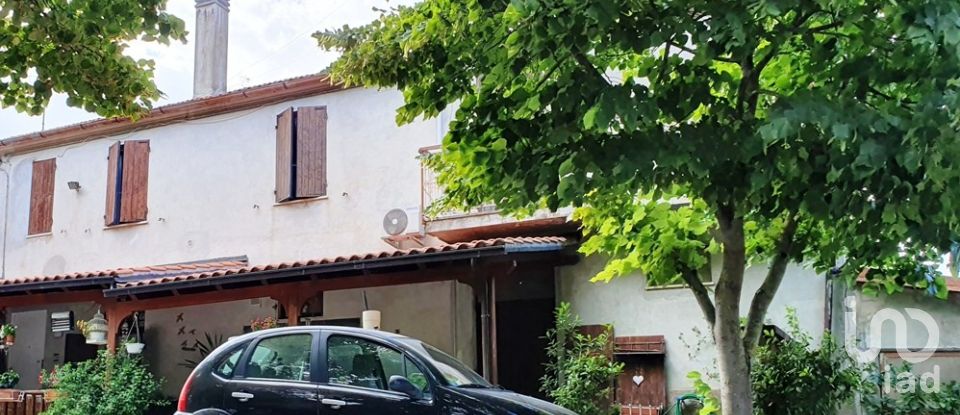 Casa 4 locali di 280 m² in Senigallia (60019)
