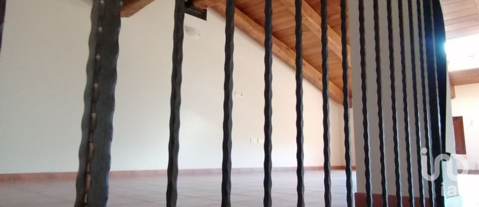 Casa indipendente / Villa 10 locali di 437 m² in Pineto (64025)