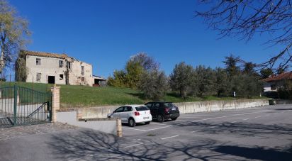 Casa indipendente / Villa 0 locali di 300 m² in Cossignano (63067)