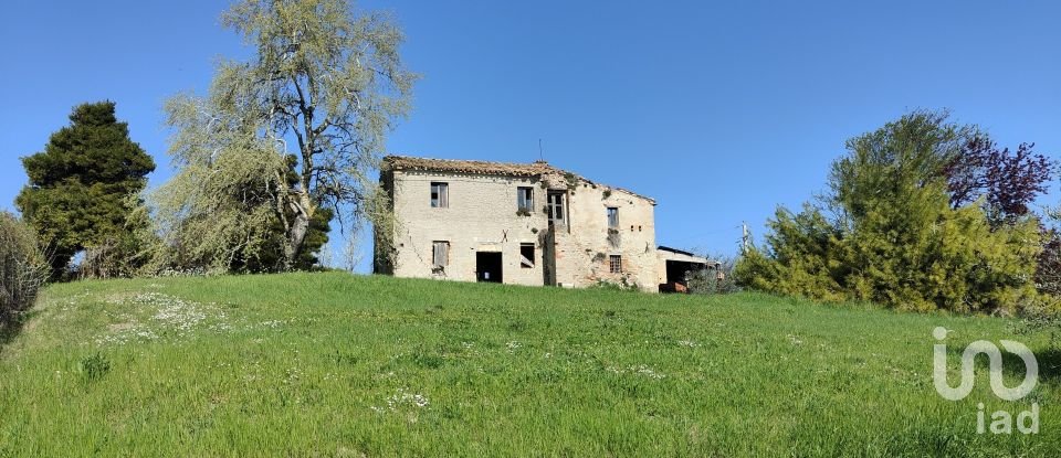 Casa 0 locali di 300 m² in Cossignano (63067)