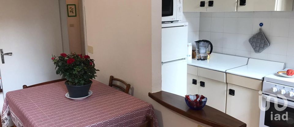 Apartment 6 rooms of 70 m² in Lapedona (63823)