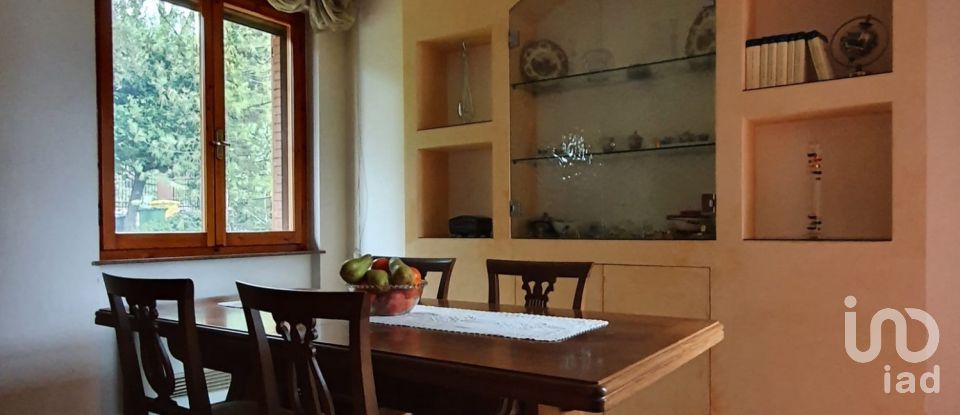 House 15 rooms of 270 m² in Ripe (60010)