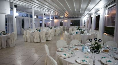 Hotel-restaurant of 760 m² in Mosciano Sant'Angelo (64023)