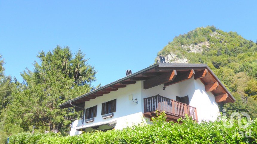 Casa 10 locali di 160 m² in Ronco Canavese (10080)