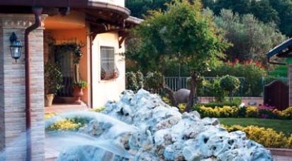 Abitazione 11 locali di 465 m² in Pineto (64025)